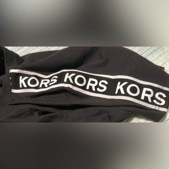 New Michael Kors man T-shirts size medium 100% cotton - Picture 3 of 5